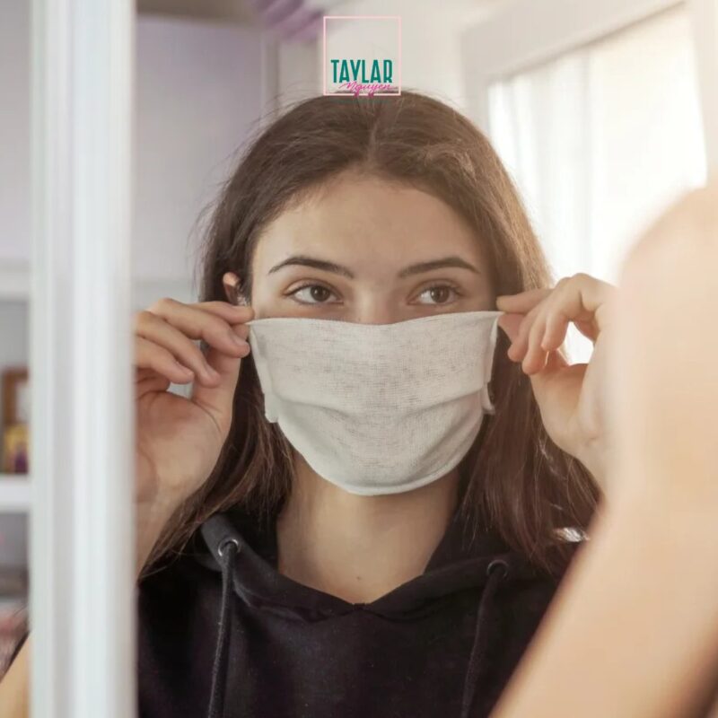 Che chắn kỹ càng sau khi phun môi collagen