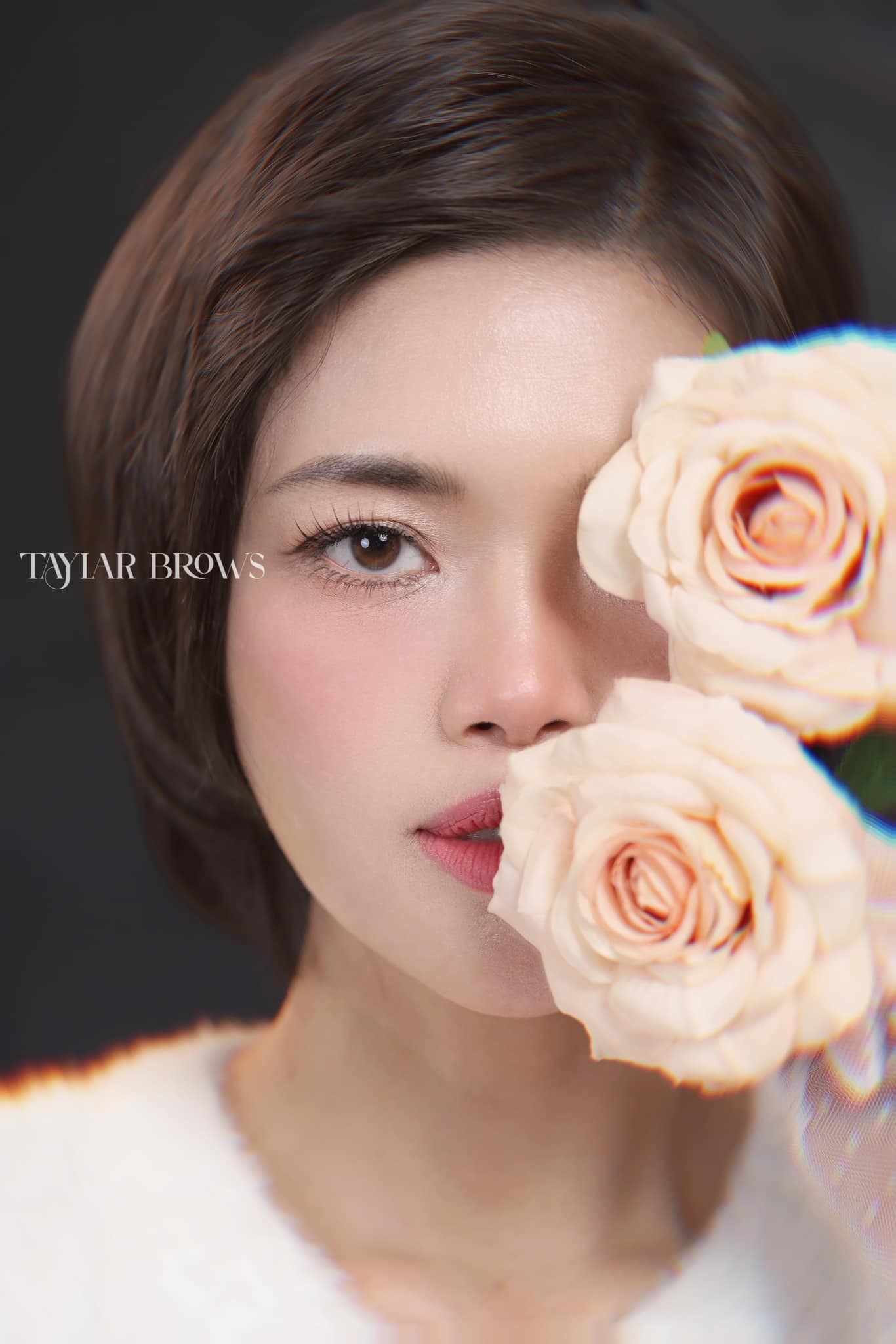 Kỹ thuật điêu khắc lông mày 8D mang lại hiệu quả chân thật